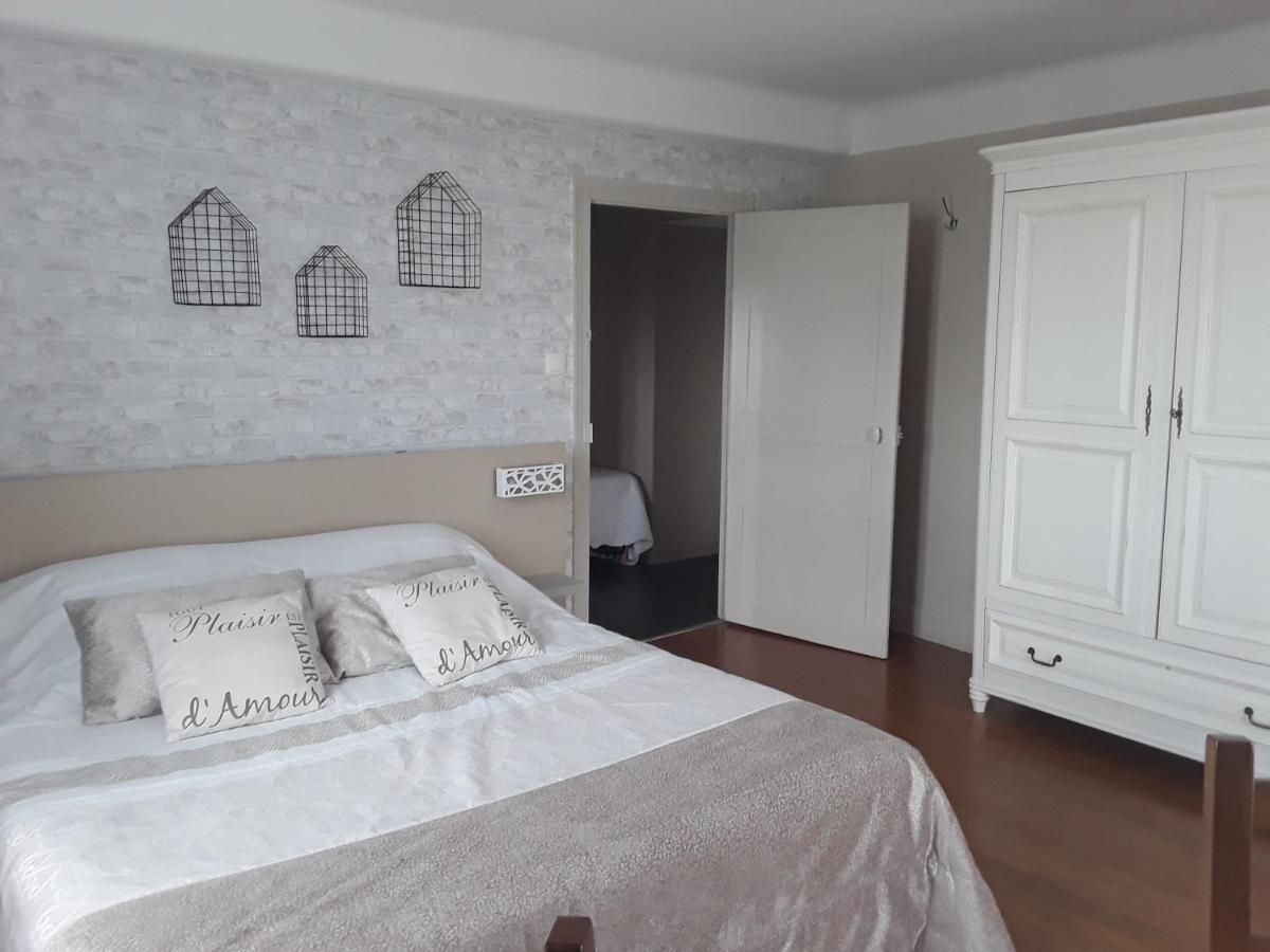 Escampette Hotell Saint-Aubin-en-Charollais Exteriör bild