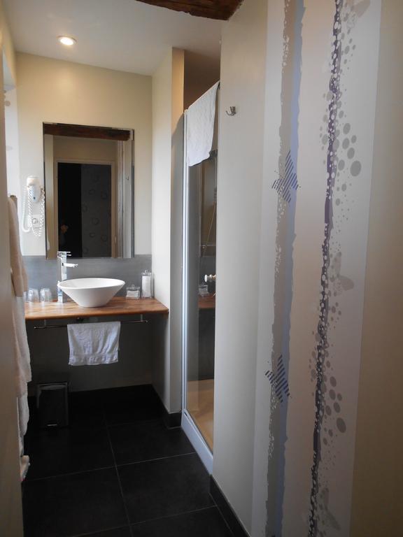 Escampette Hotell Saint-Aubin-en-Charollais Rum bild