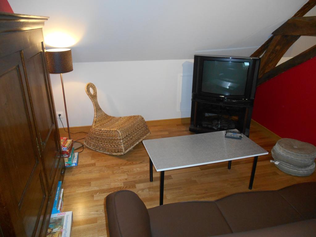 Escampette Hotell Saint-Aubin-en-Charollais Exteriör bild