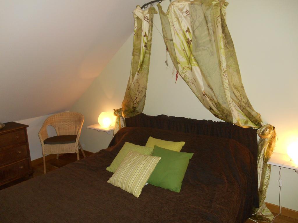 Escampette Hotell Saint-Aubin-en-Charollais Rum bild